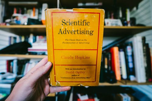 Book cover of Scientific Advertising